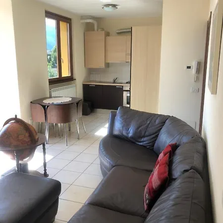 Casa Luisa Feriehus Argegno